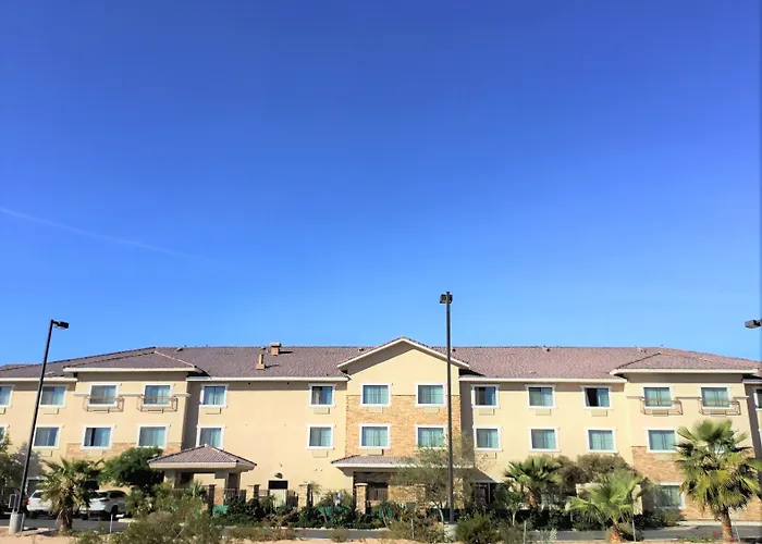 Comfort And I-8 Hotel