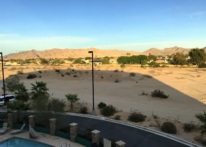 Comfort And I-8 Hotel Yuma